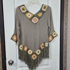 Very J Cotton Hobo Crochet Fringe Green Top – Size Small